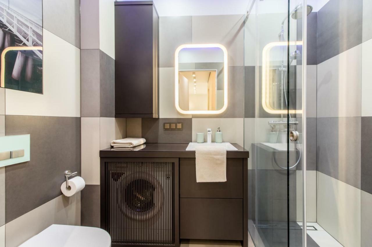 Nadmorski Dwor Wood Apartment 格但斯克 外观 照片