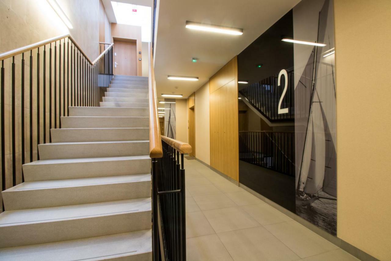 Nadmorski Dwor Wood Apartment 格但斯克 外观 照片
